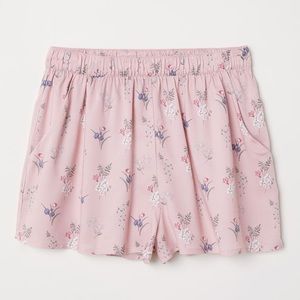 h&m light pink floral short